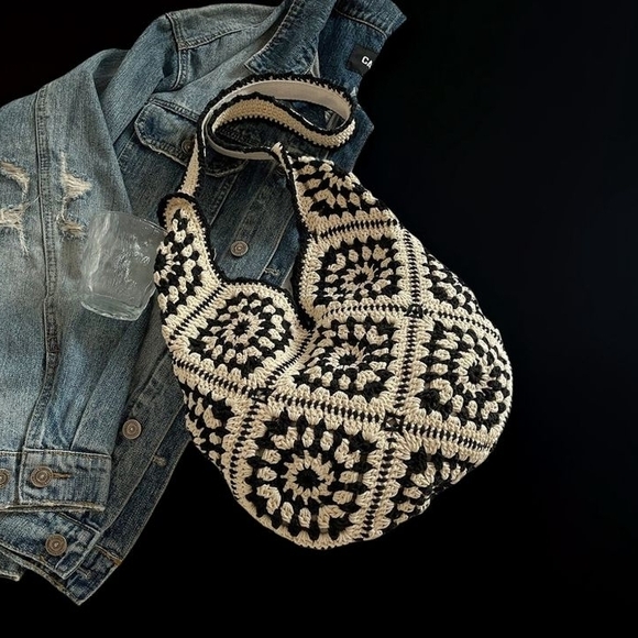 Crochet Black and Cream Tote Bag - Picture 2 of 2